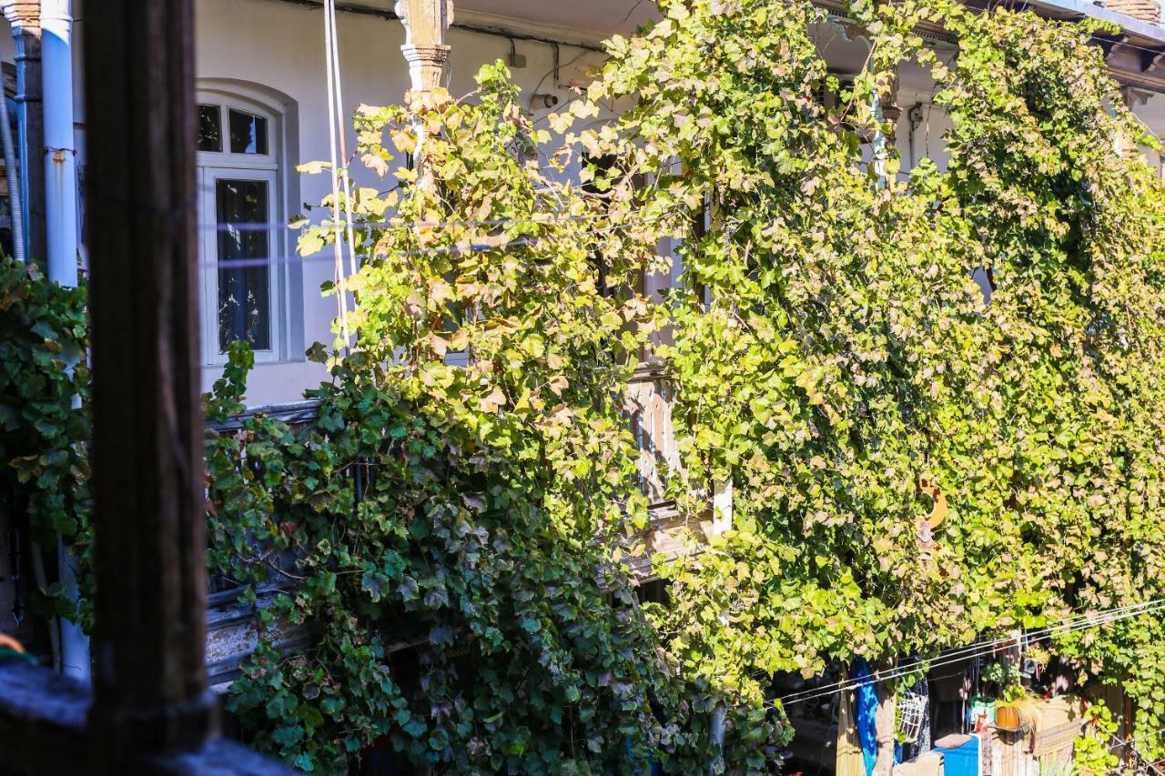 Parajhouse Apartamento Tiflis Exterior foto